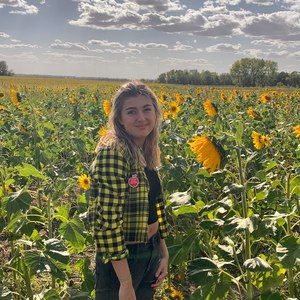 Meet your Posher, Michaella